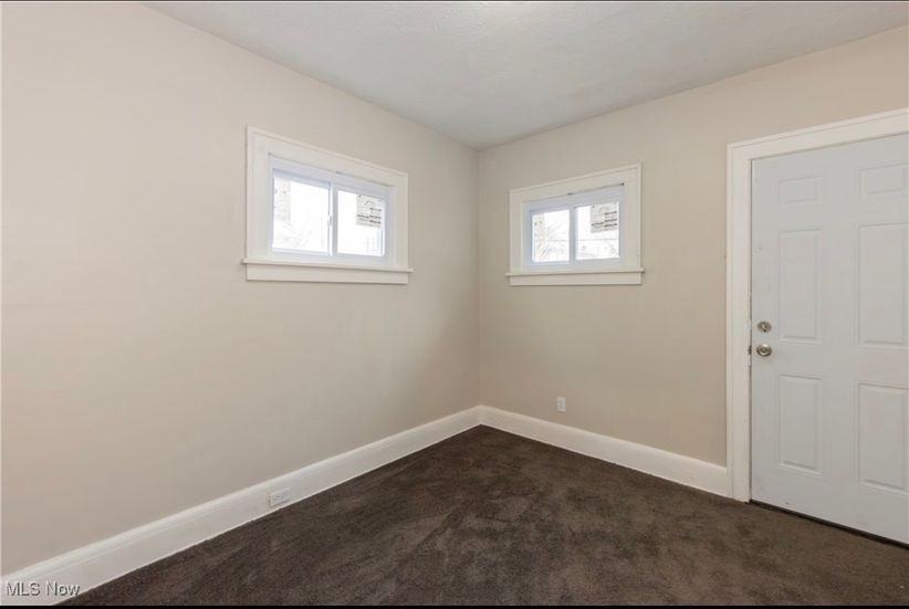 12604 Angelus Ave - Photo 7 of 44