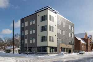 featured image of 640 Eastern Ave Se