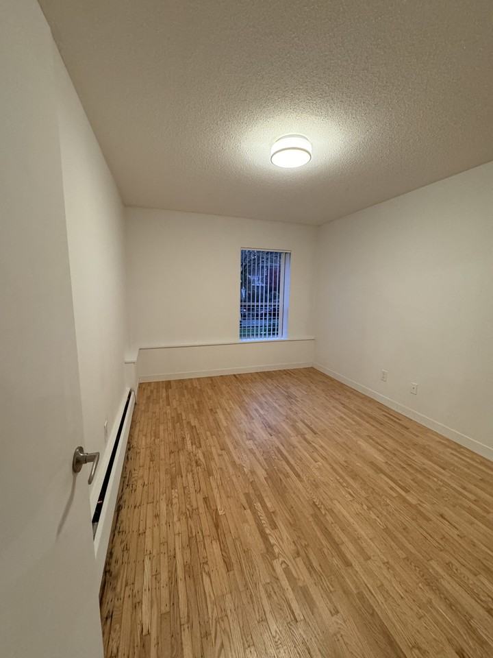 2225 West 8th Avenue #105 - Photo 3 of 5