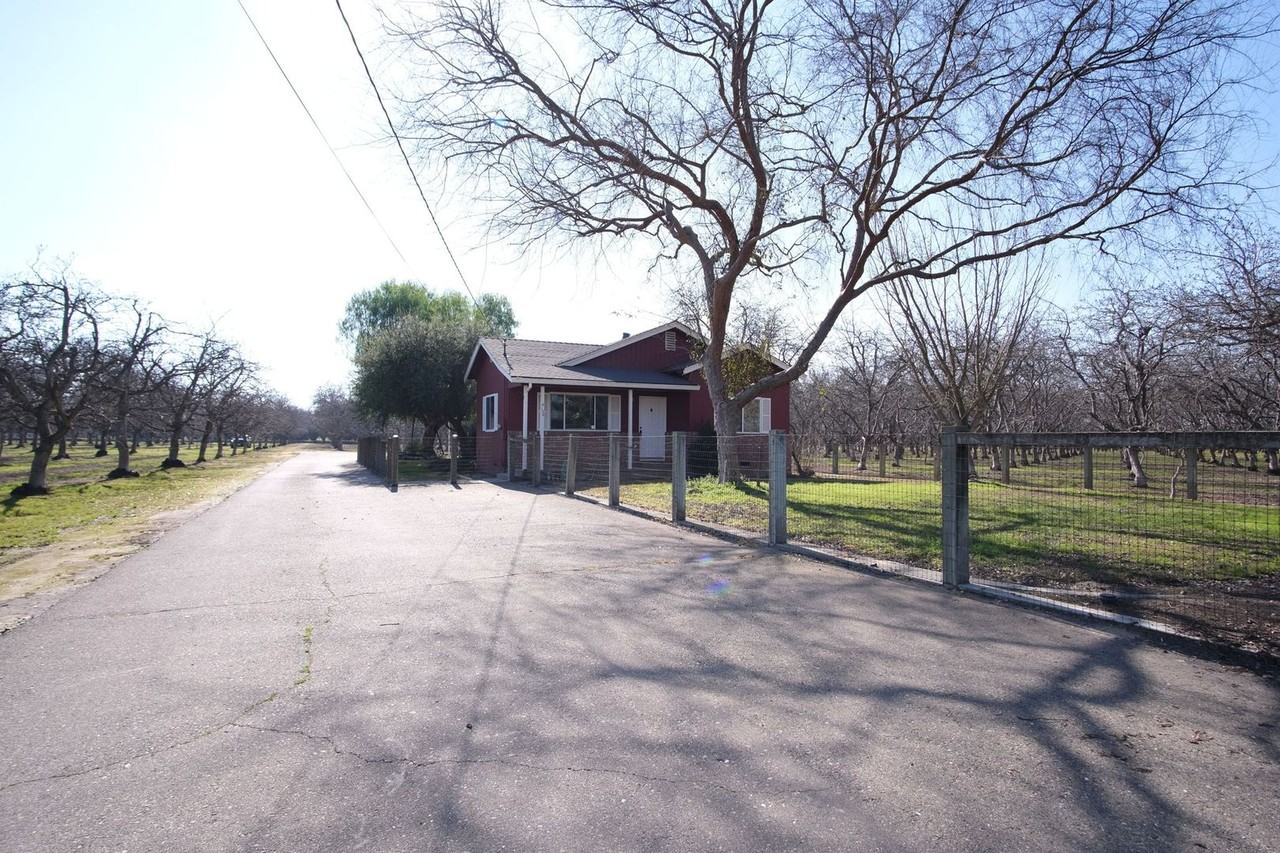 4124 East Ave - Photo 2 of 24