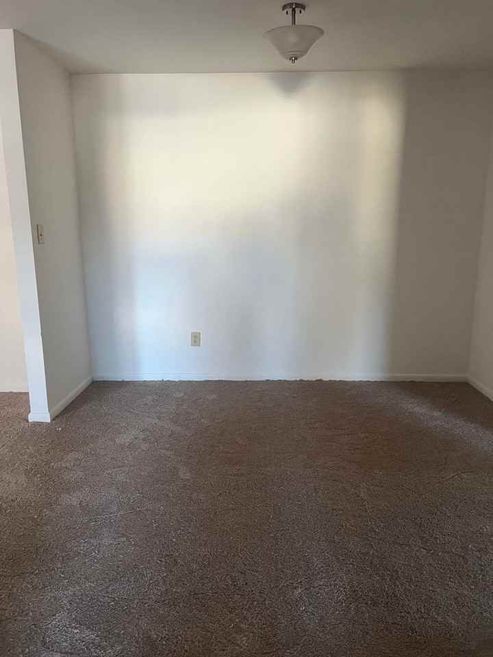 40 Leo Ct - Photo 5 of 12