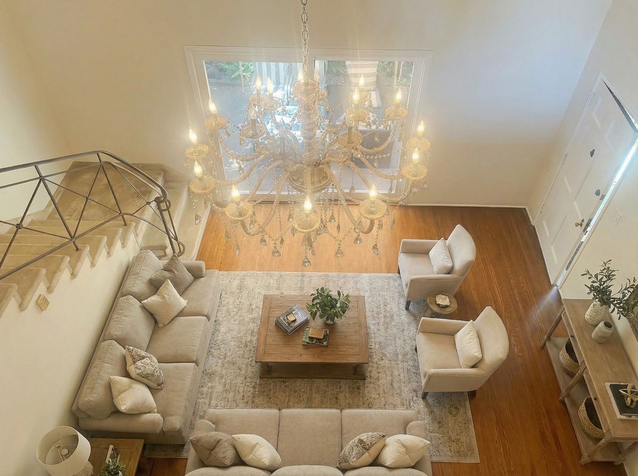 1436-1450 Laurel Ave. Los Angeles, CA 90046 - Photo 3 of 13