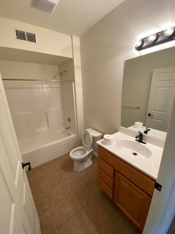 KENLEE DRIVE 215 - Photo 3 of 20