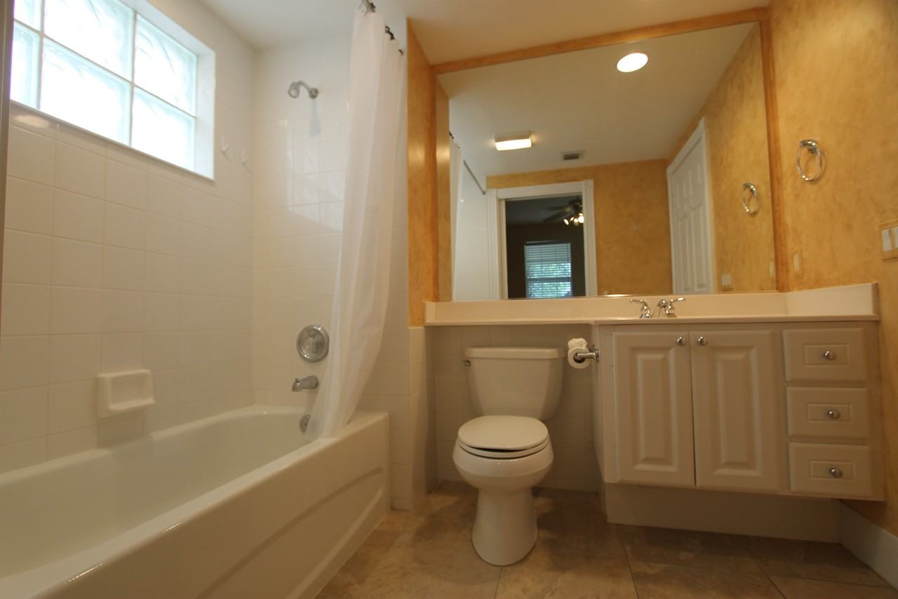 15321 Laughing Gull Ln - Photo 7 of 21