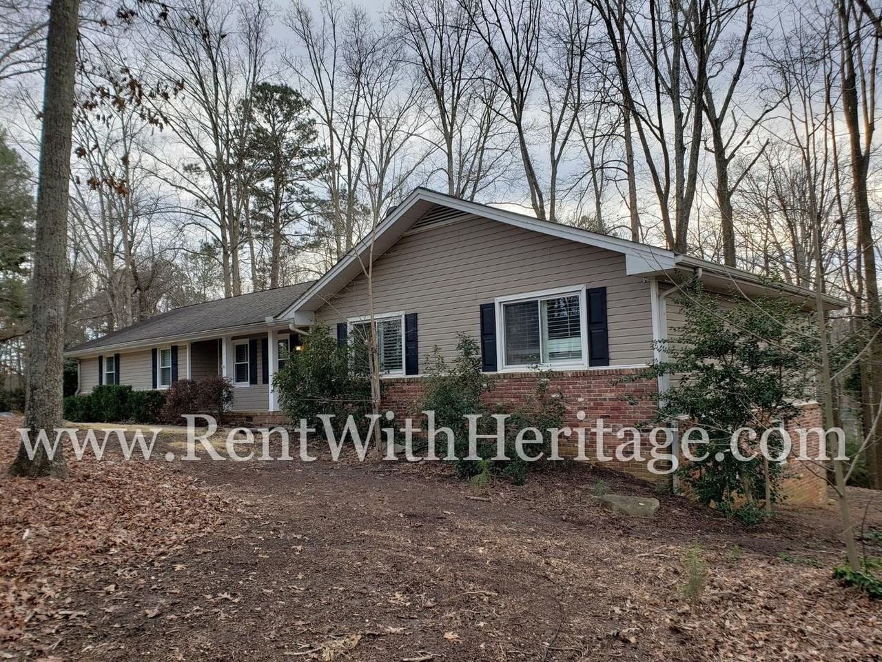 3740 Clubland Dr - Photo 5 of 50