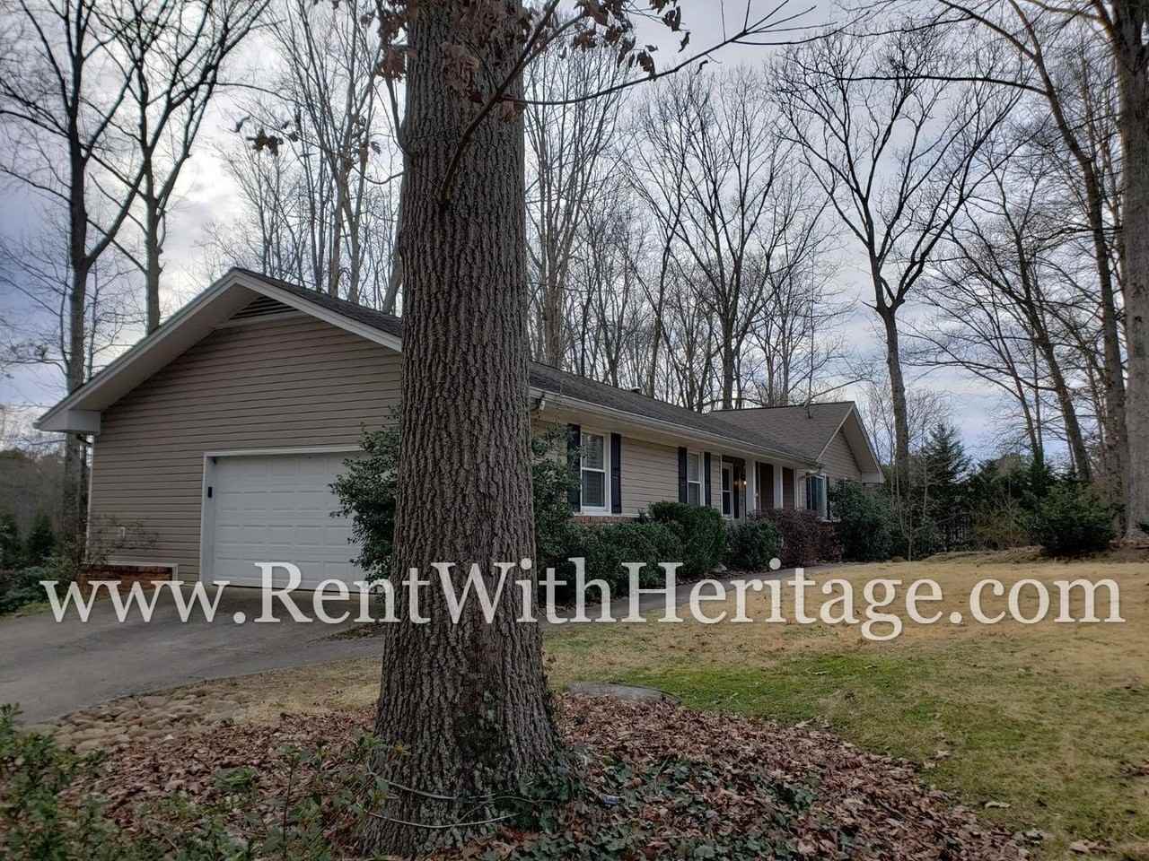 3740 Clubland Dr - Photo 7 of 50