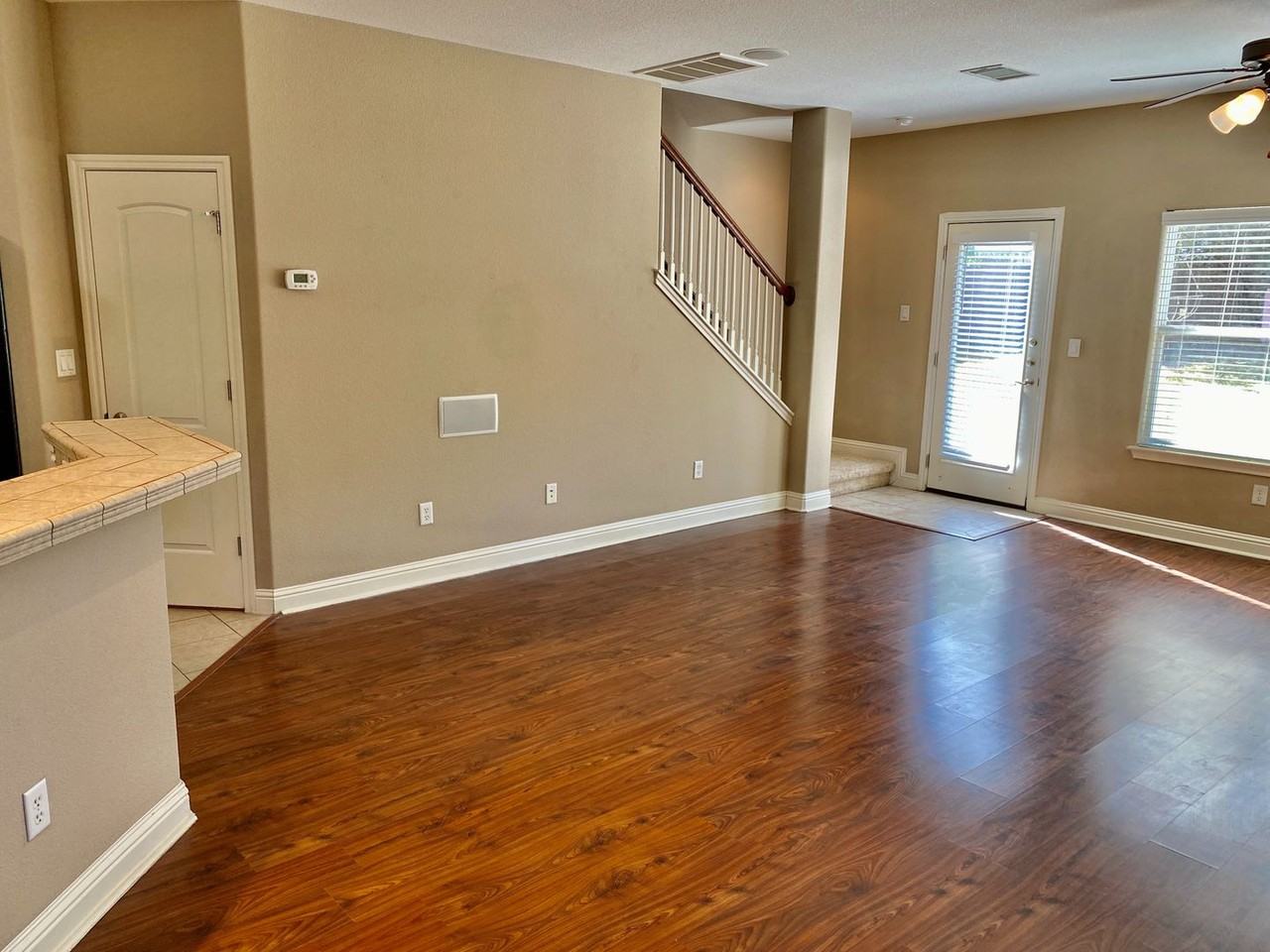 7504 Bennett Ave - Photo 7 of 22