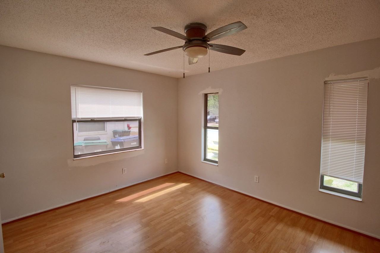 743 Hummingbird Ln - Photo 7 of 16