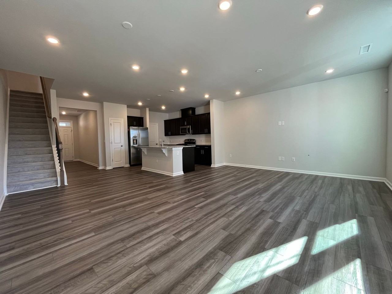 258 Ivy Vine Way - Photo 5 of 24