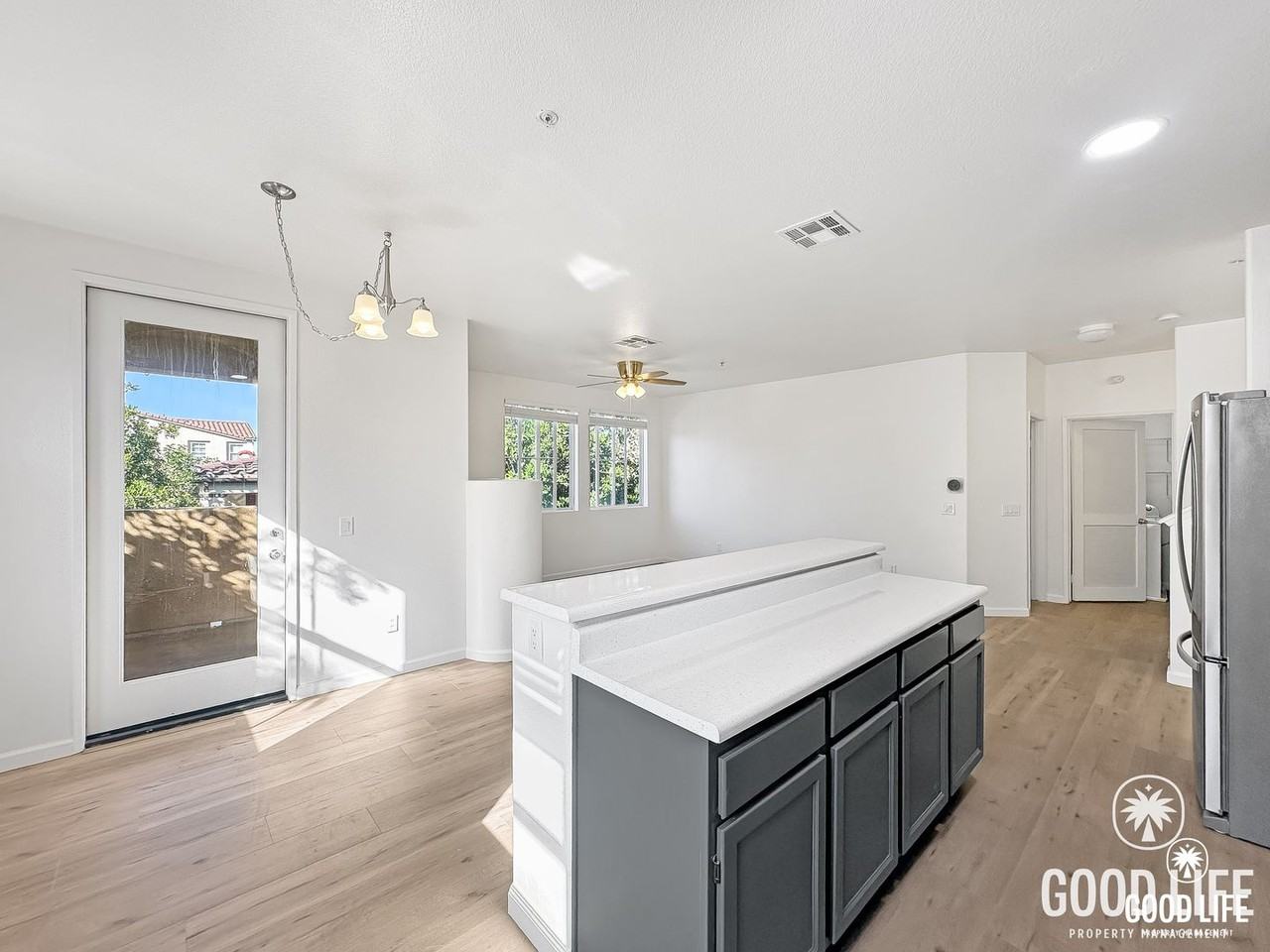 4460 Avenida Aquila - Photo 6 of 28