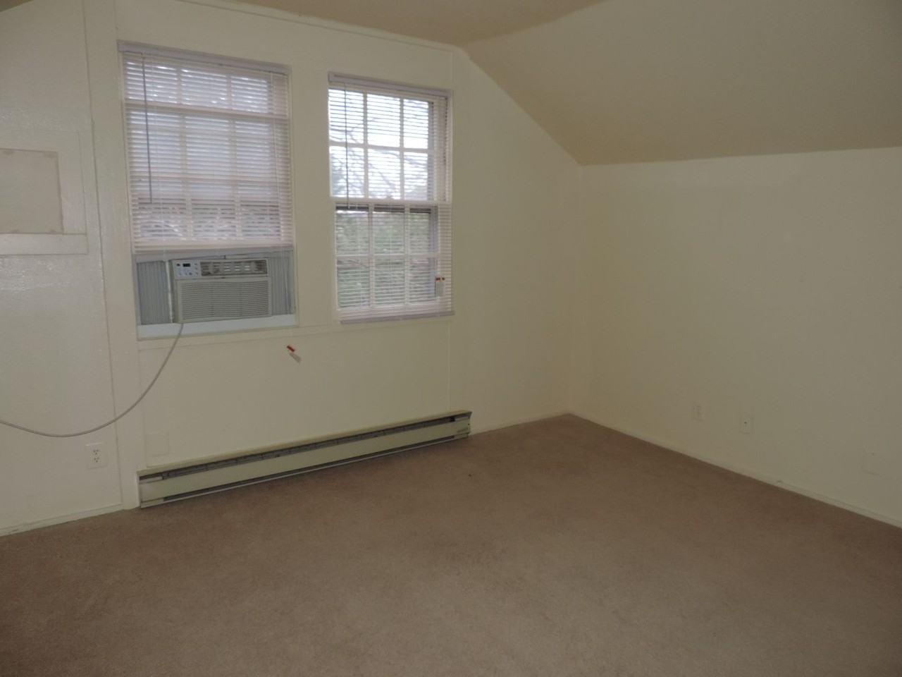 6 Monroe St Se - Photo 7 of 9