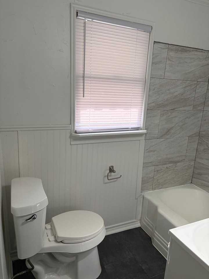 3513 James Ave - Photo 5 of 11