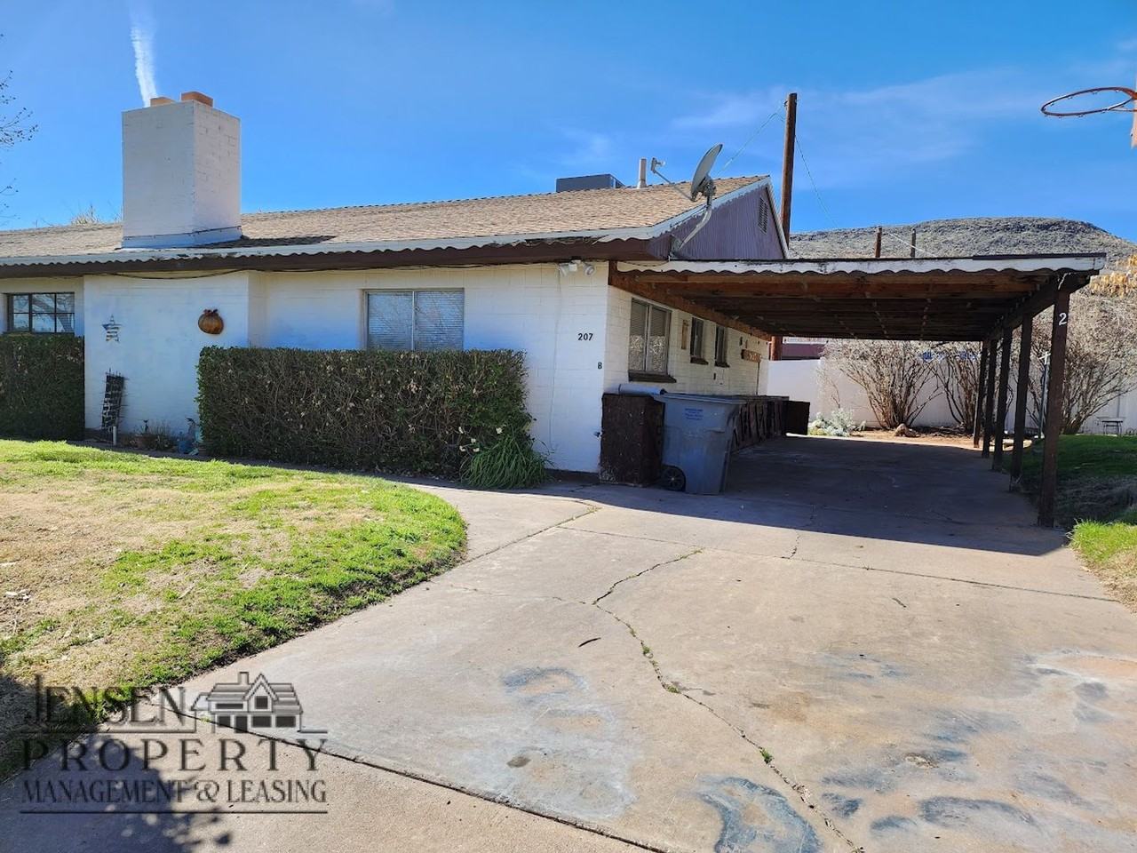 207 N 400 W #2 - Photo 4 of 34