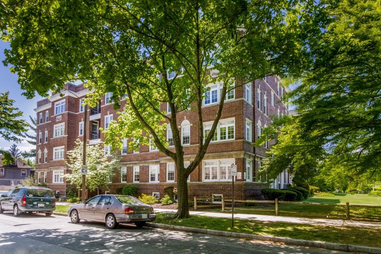 Chatham Court - Photo 5 of 6