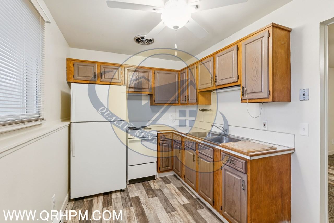 Remodeled 2 bedroom units in Clio - Photo 6 of 15