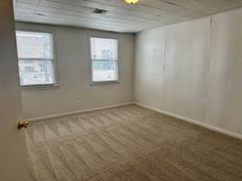 featured image of 738 1/2 Massachusetts St