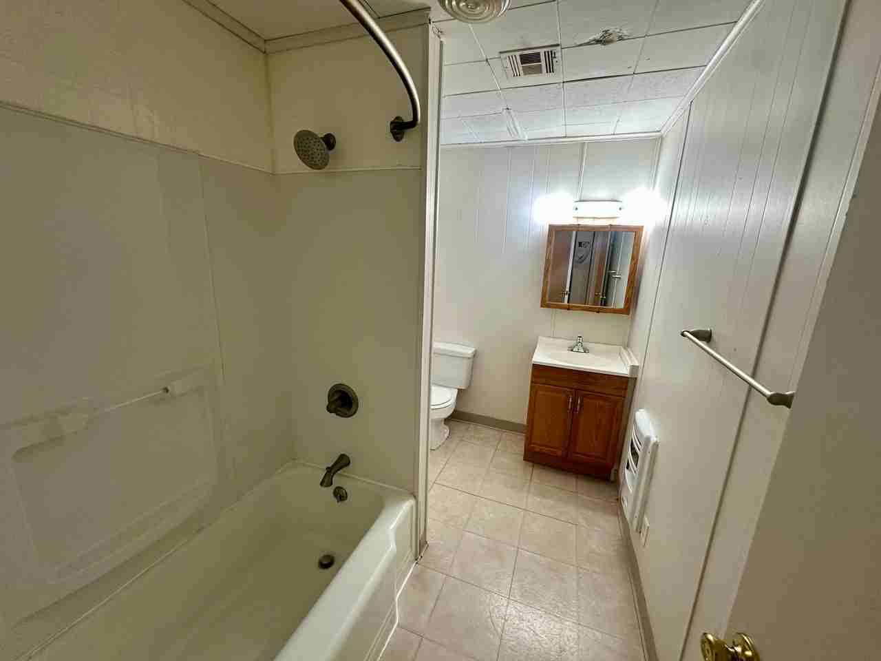 738 1/2 Massachusetts - Photo 7 of 8