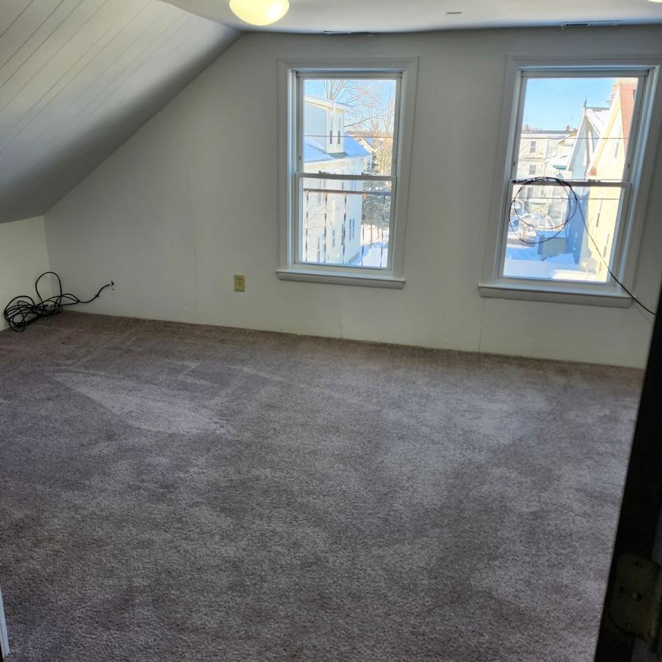 23 Brook St #3 - Photo 4 of 5