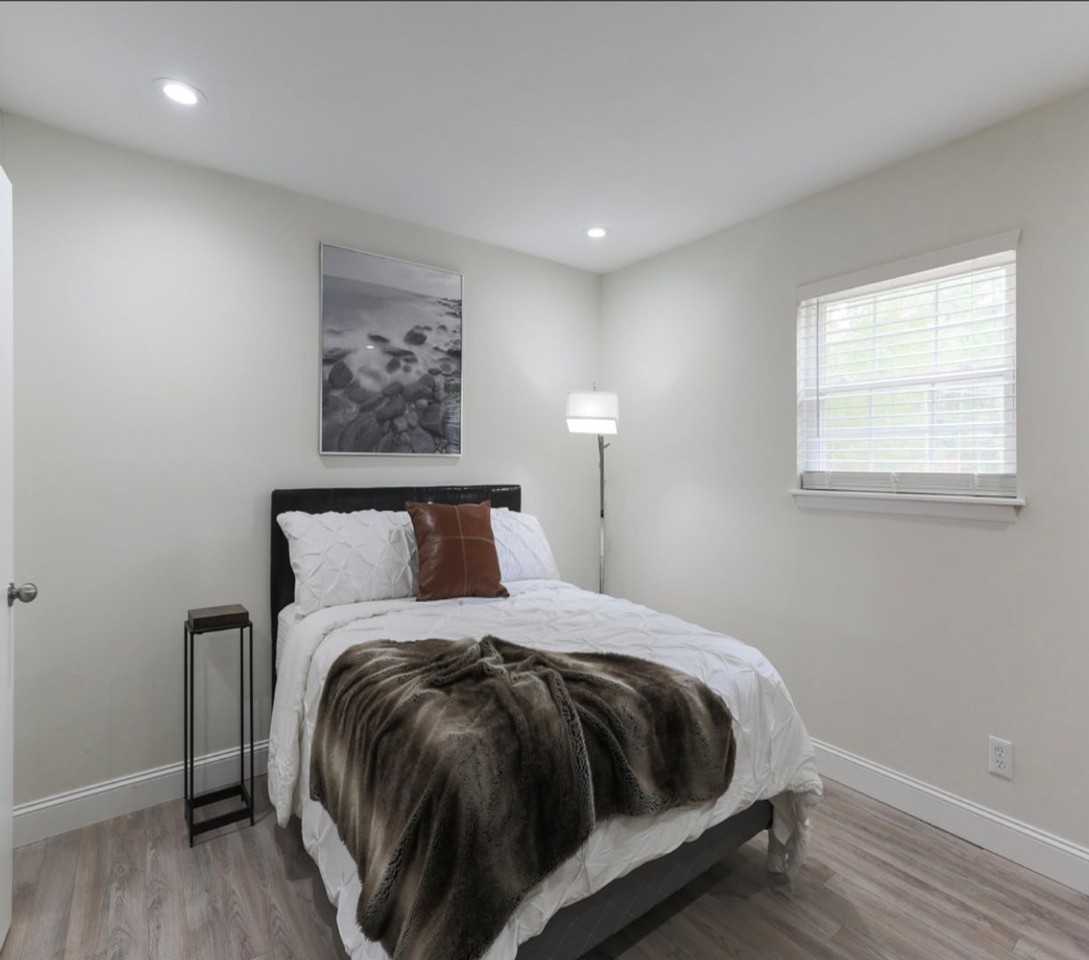 2006 House Ave #11 - Photo 6 of 12