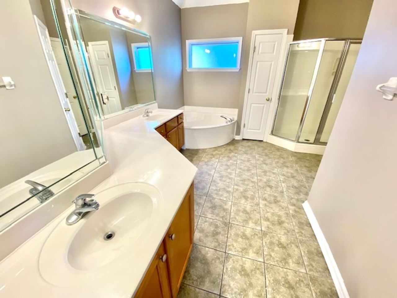 9087 Weeping Cherry Ln - Photo 6 of 12