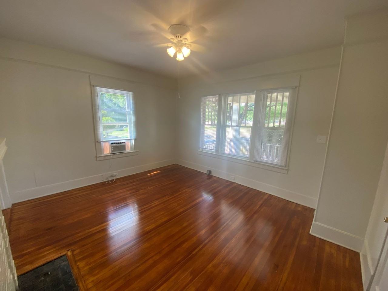 1214 Broad St - Photo 5 of 19