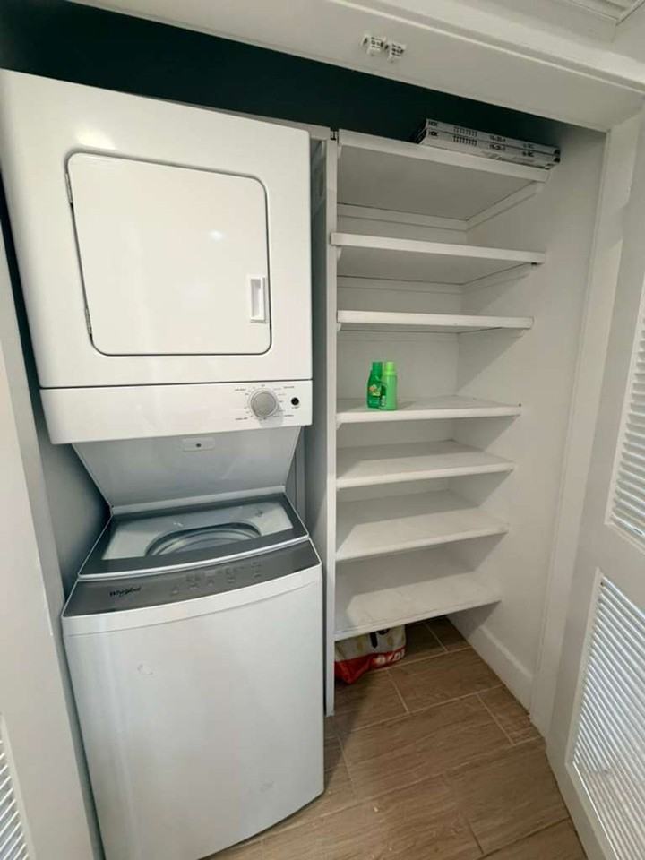 Great 1 Bed Room - Photo 6 of 10