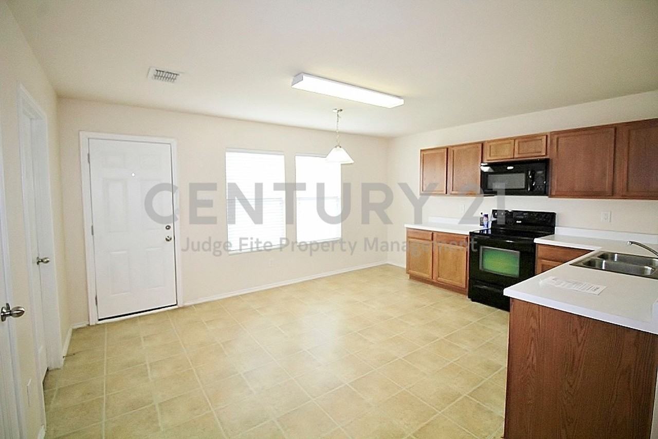 1920 J Cheshier Rd - Photo 3 of 12