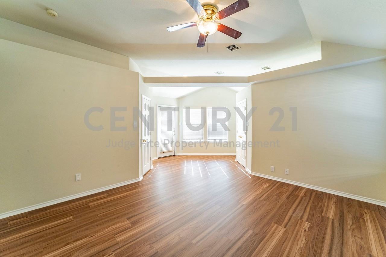 312 Plum Holw - Photo 7 of 15