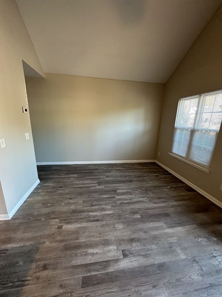 105 Muskett Dr - Photo 4 of 13