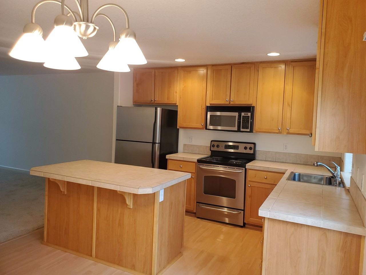 6021 Ne 34th St - Photo 5 of 14