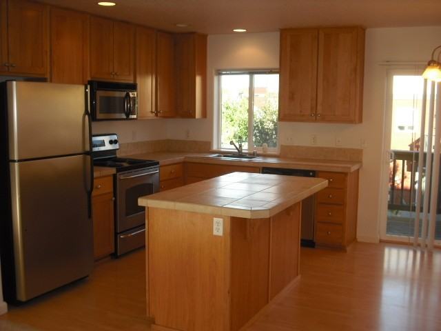 6021 Ne 34th St - Photo 6 of 14