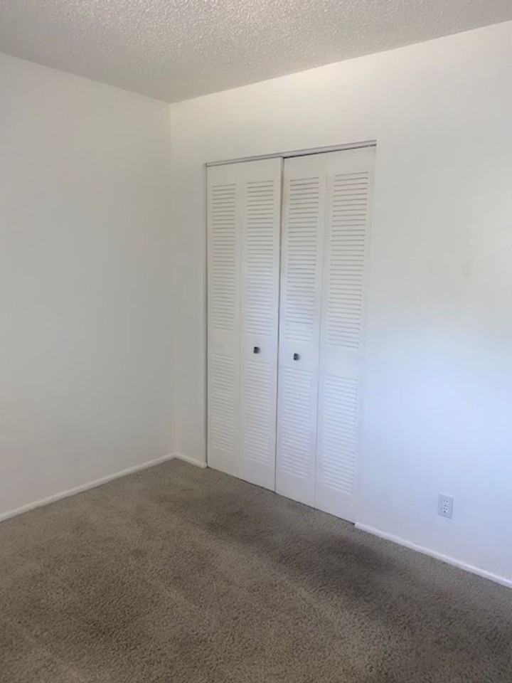 3220 Delna Dr - Photo 7 of 10