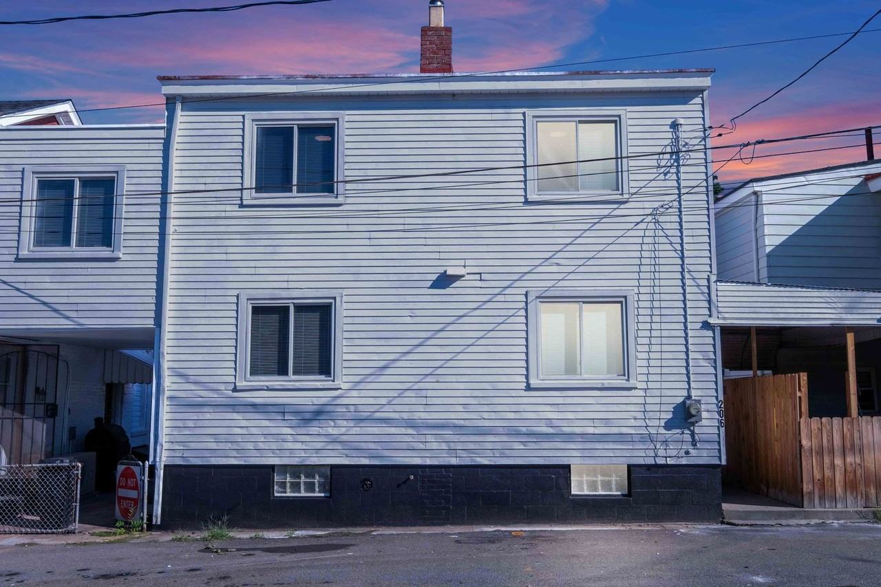 206 Short Canal St - Photo 3 of 27