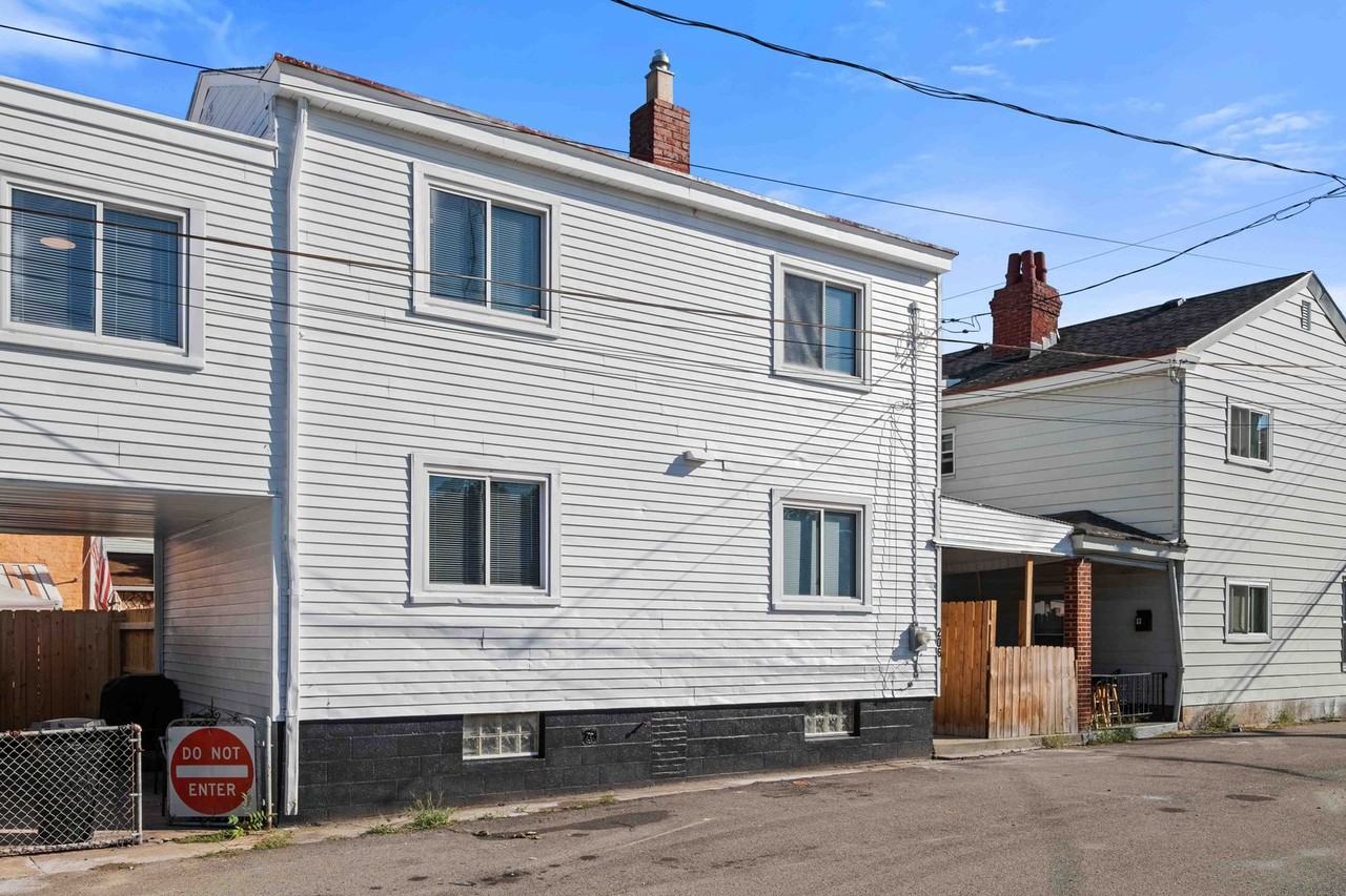 206 Short Canal St - Photo 4 of 27