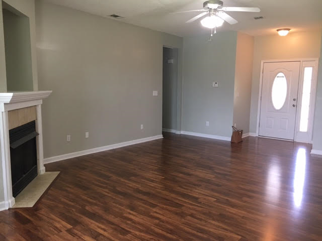 601 Hidden Creek Cir - Photo 3 of 33