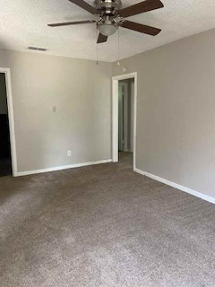 1309 S San Jose Dr - Photo 3 of 16