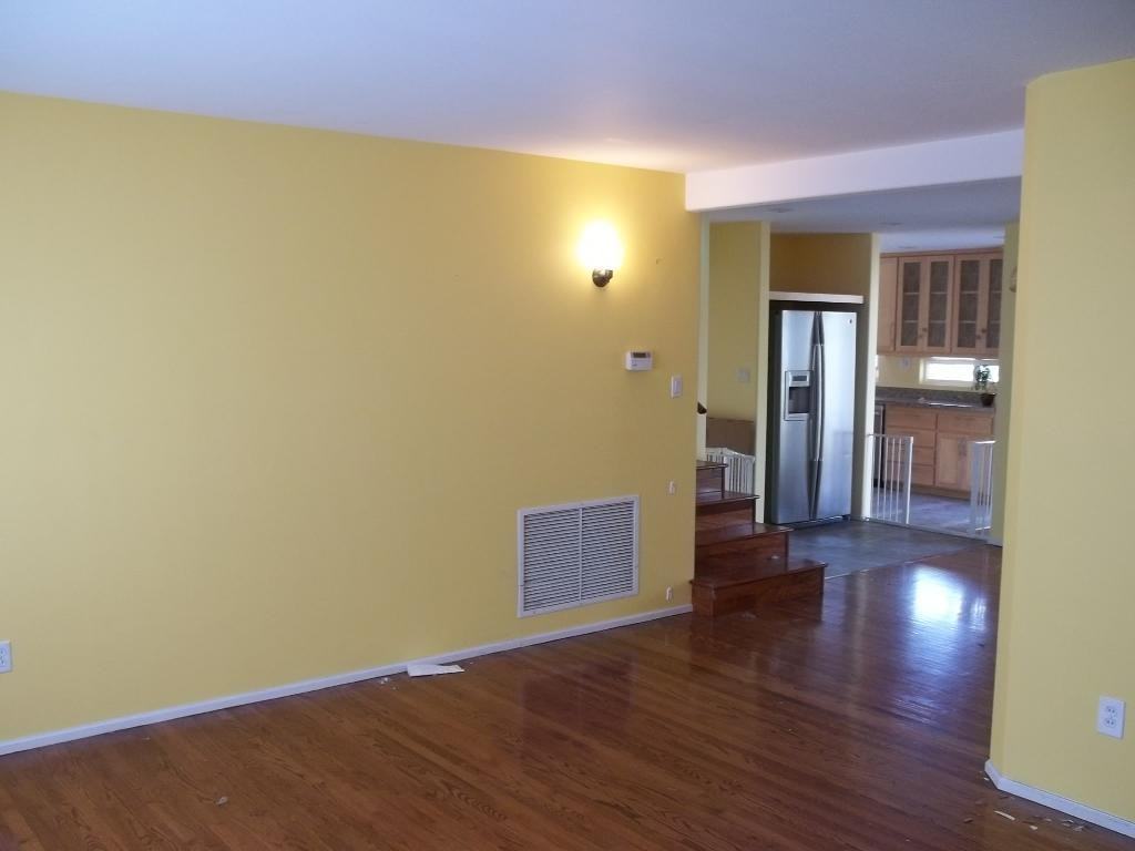 5252 Lenore Dr - Photo 4 of 8