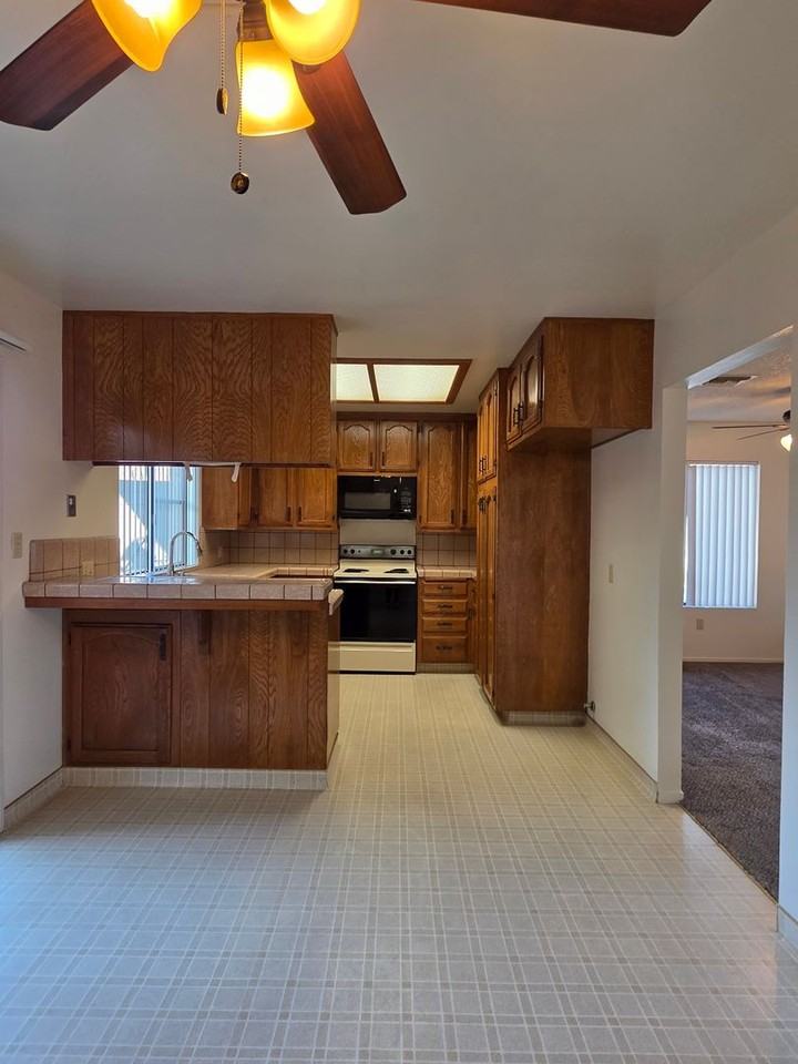 6901 Courtside Cir #3 - Photo 6 of 22