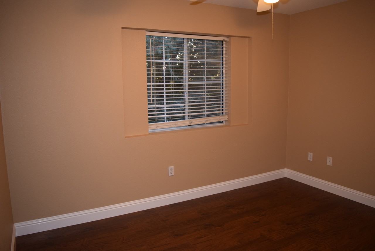 1930 Crystal Ct - Photo 6 of 25