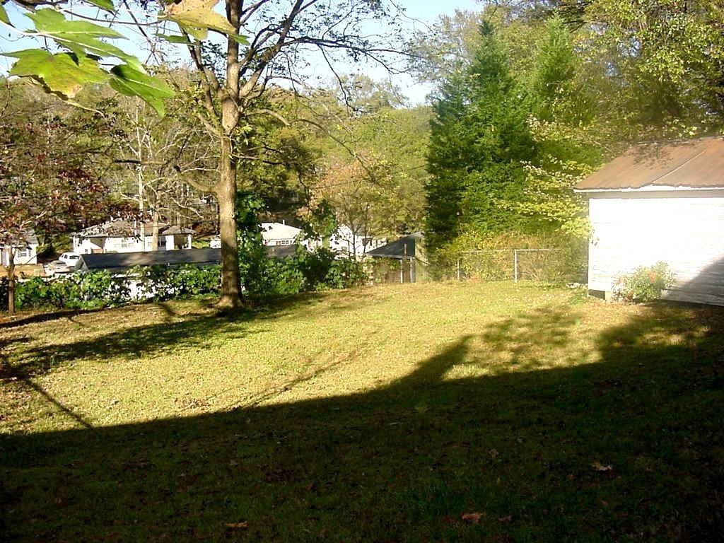 216 Randall St - Photo 3 of 14