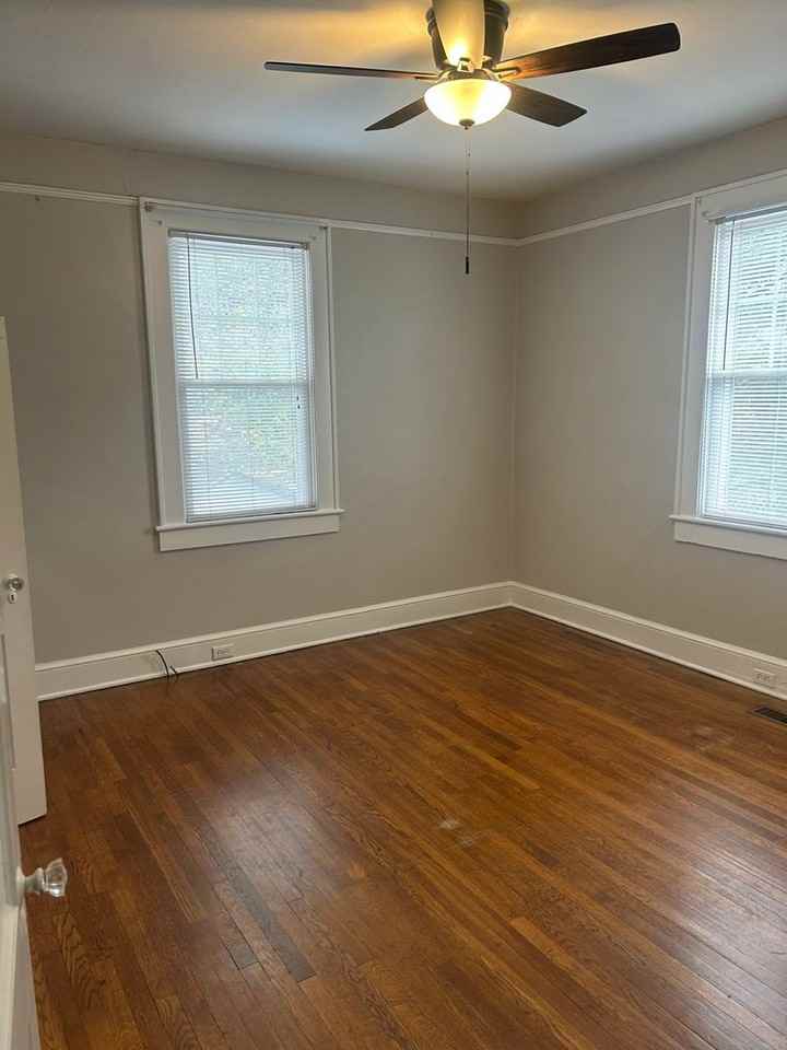 216 Randall St - Photo 6 of 14