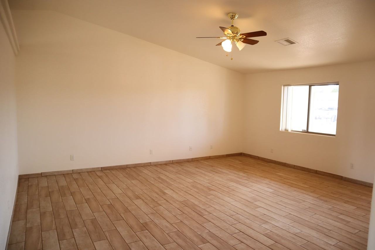 104 Tomahawk Dr - Photo 7 of 42