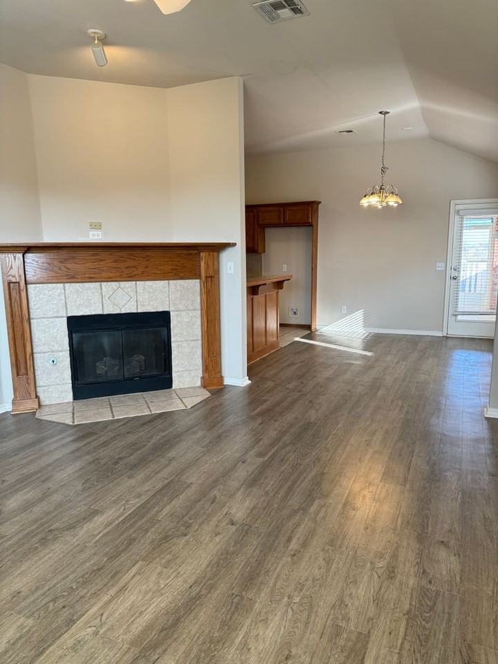 4420 Applegate Dr - Photo 6 of 25