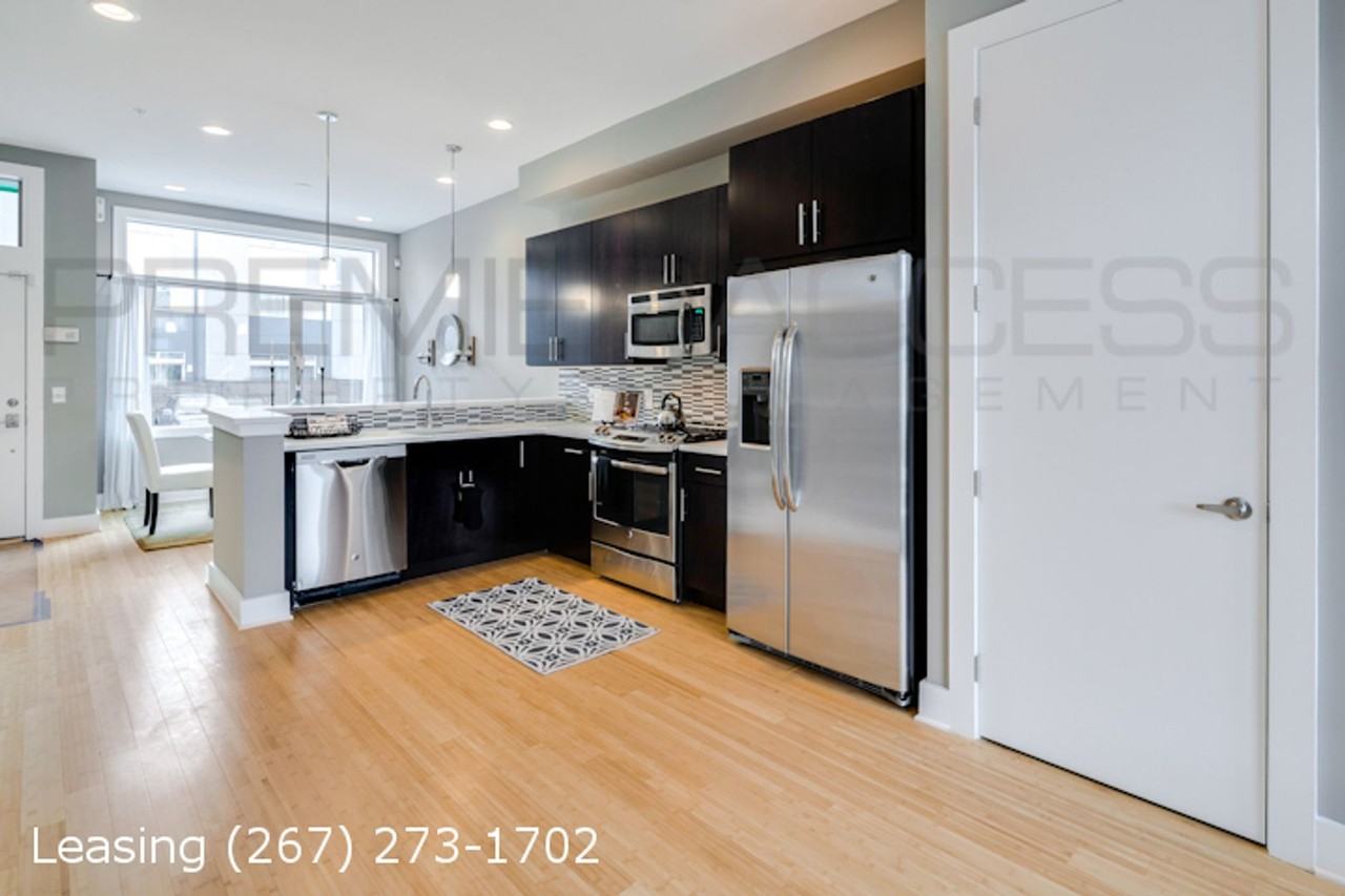 1117 N Hope St - Photo 6 of 16