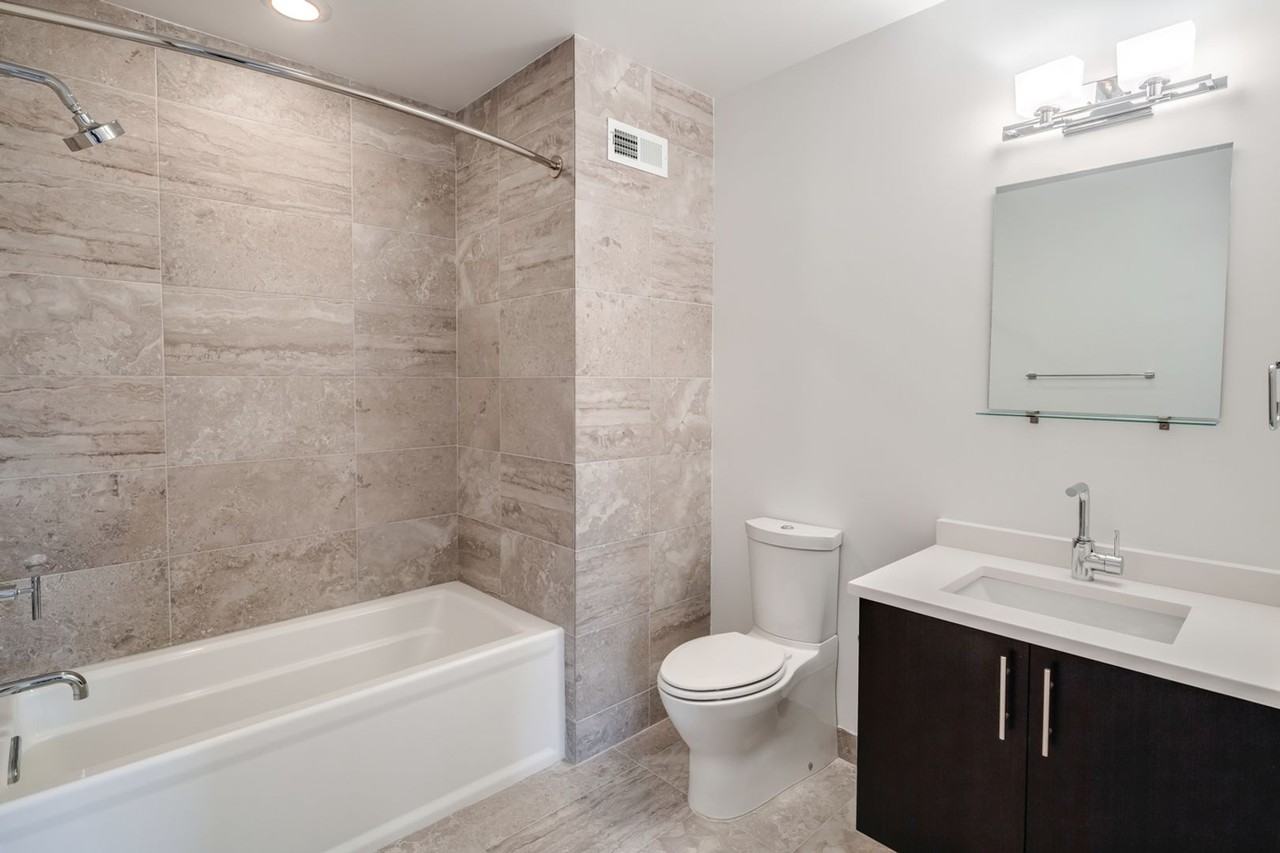 740 S Columbus Blvd - Photo 5 of 16