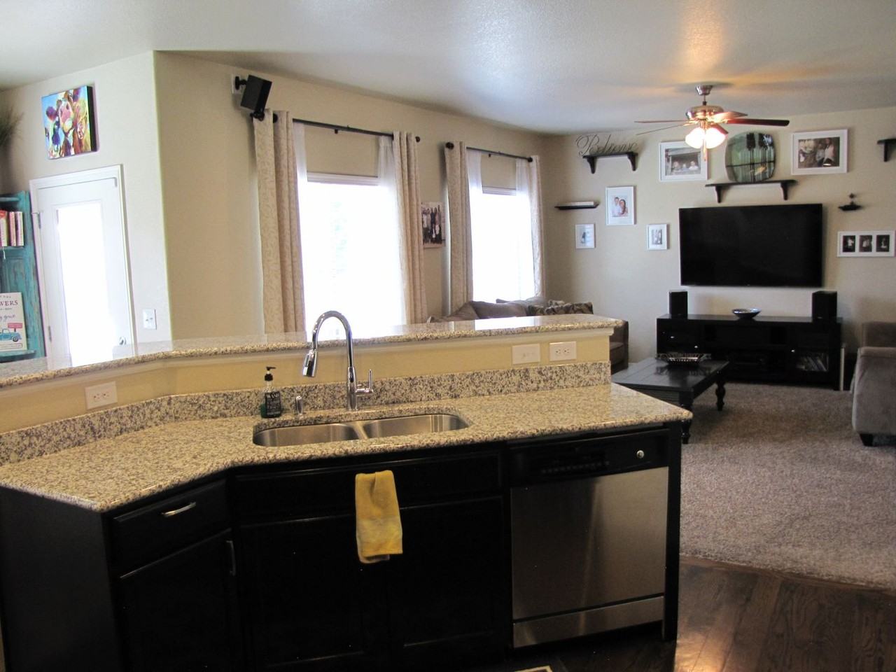 9041 Eldorado Ave - Photo 5 of 21