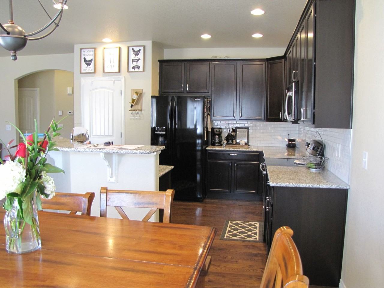 9041 Eldorado Ave - Photo 6 of 21