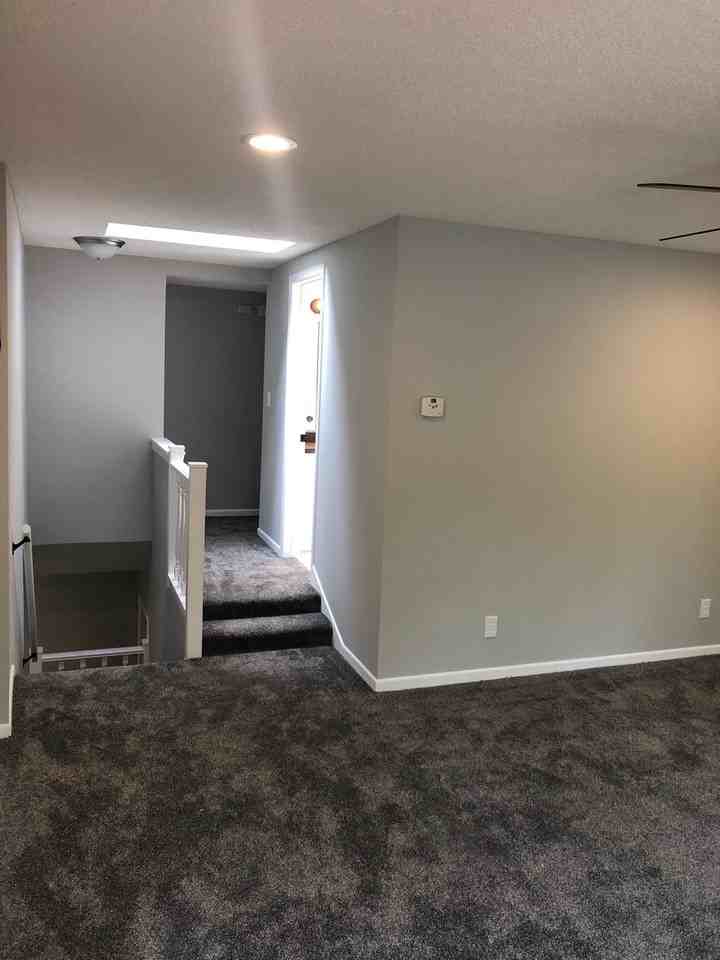 11020 W River Rd - Photo 2 of 24
