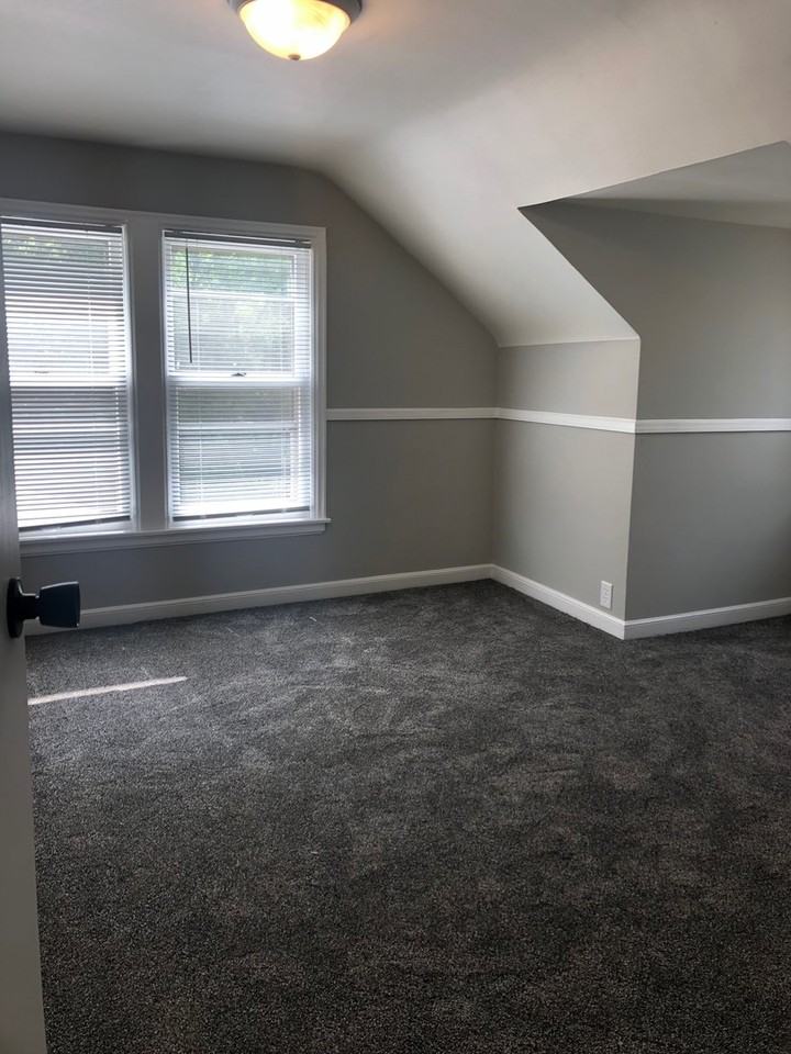 11020 W River Rd - Photo 6 of 24