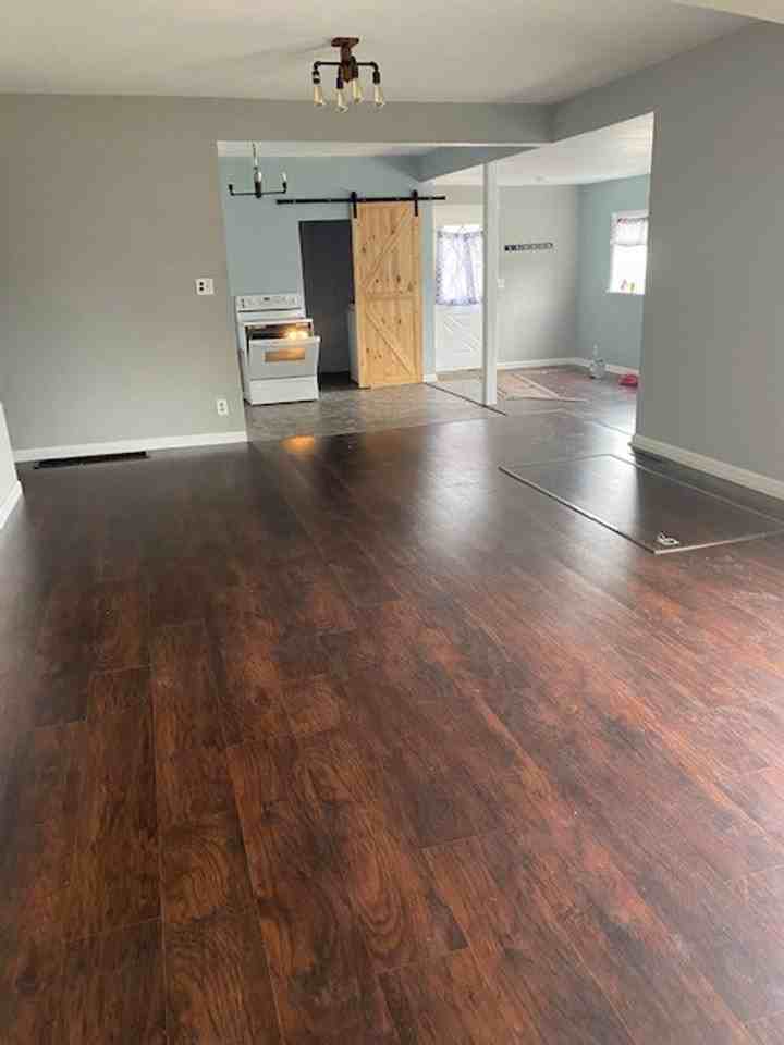 510 6th St Se - Photo 4 of 14